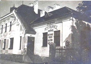 Restaurace U Nádraží r. 1932