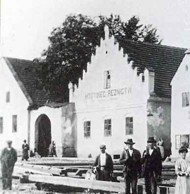 �p. 5 (vlevo), uprost�ed �p. 4